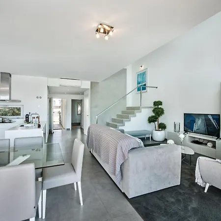 Holiday Bonanza By Interhome *