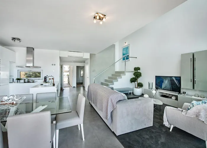 Holiday Bonanza By Interhome *